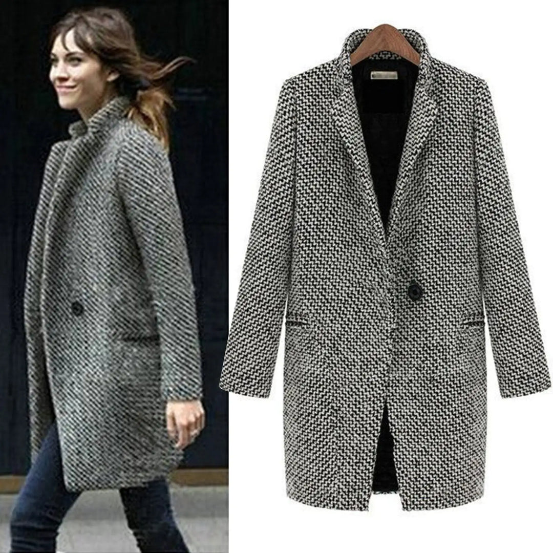 Cappotto lungo donna elegante in tweed, perfetto per l'inverno. Caldo, comodo e alla moda.