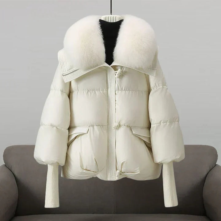 Cappotto invernale donna caldo e avvolgente, piumino oversize elegante. Perfetto per la moda e la protezione dal freddo.