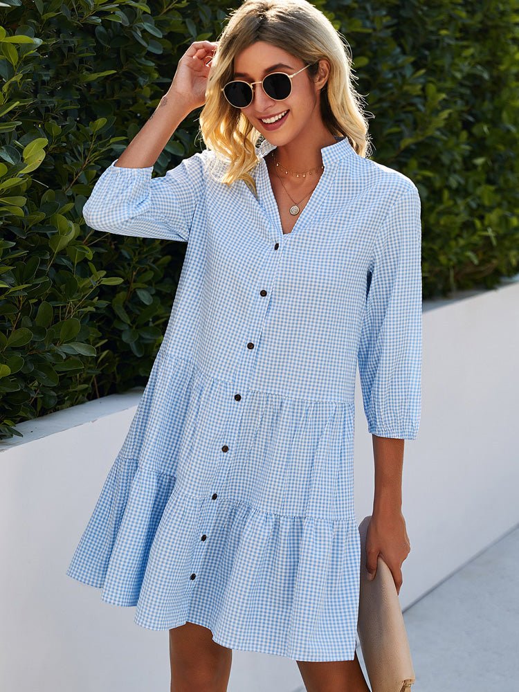 Vestito chemisier donna blu elegante con manica 3/4 e gonna a balze, perfetto per un look raffinato estivo.