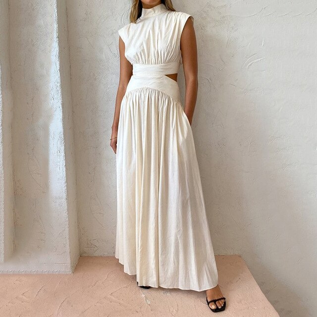 Abito lungo donna slim fit con collo dolcevita, ideale per un look sofisticato. Maxi vestito elegante per la moda femminile.