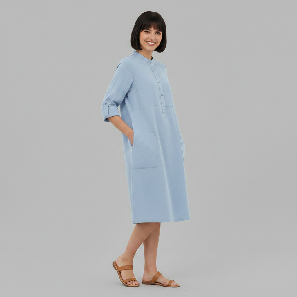 Abito midi donna con comode maniche tre quarti e colletto, perfetto per la moda femminile casual.