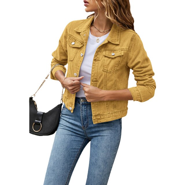 Giacca in denim da donna, modello corto, per un tocco di stile casual chic ad ogni outfit quotidiano.