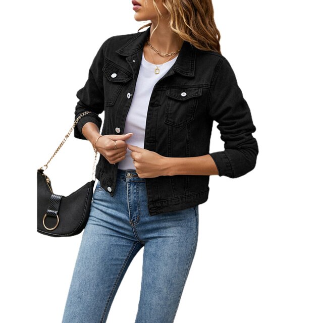 Giacca corta in denim da donna, elegante e moderna, perfetta per un look casual versatile e alla moda.