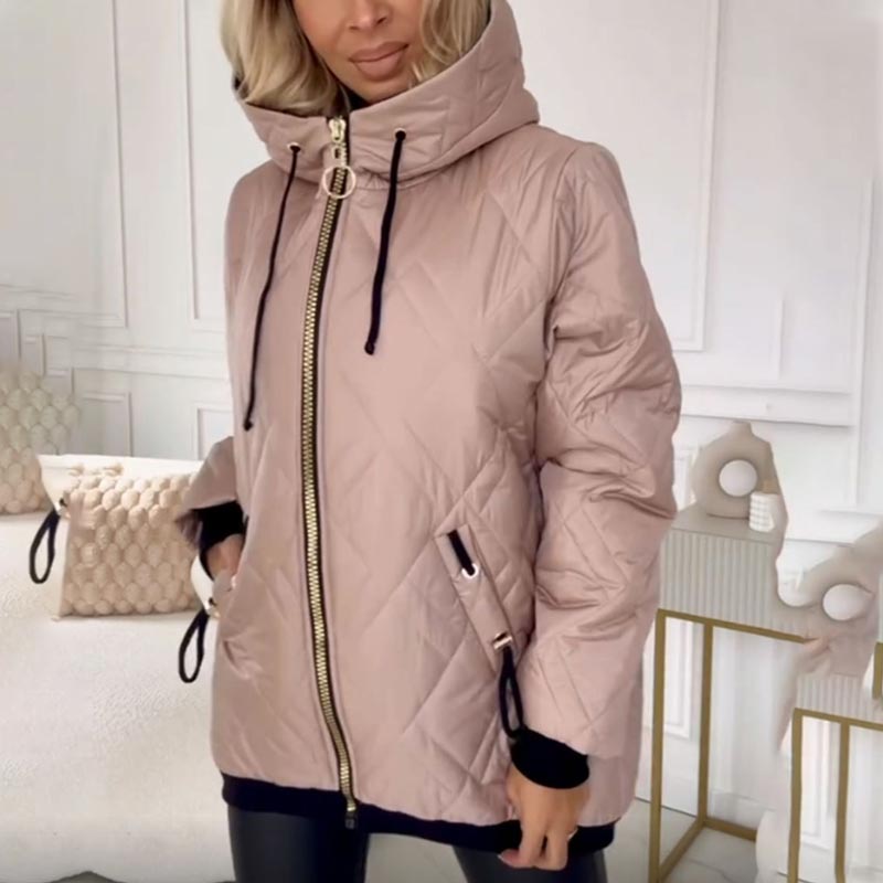 Parka donna elegante con cappuccio, caldo e versatile, ideale per l'inverno e l'autunno.