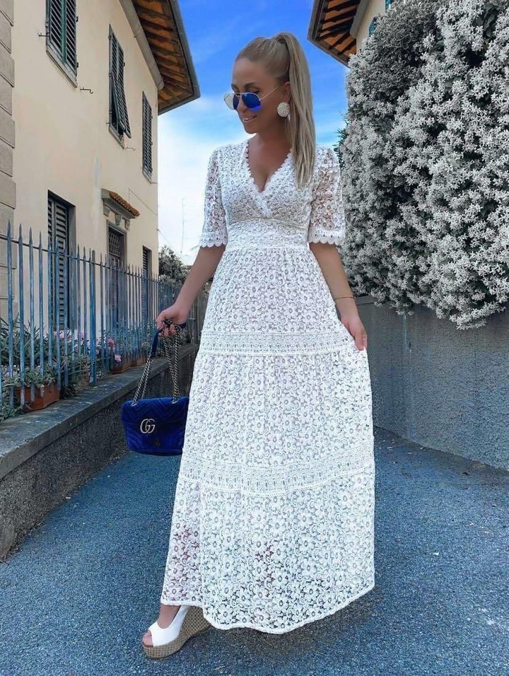 Abito lungo donna estivo elegante design italiano, perfetto per serate e cerimonie.