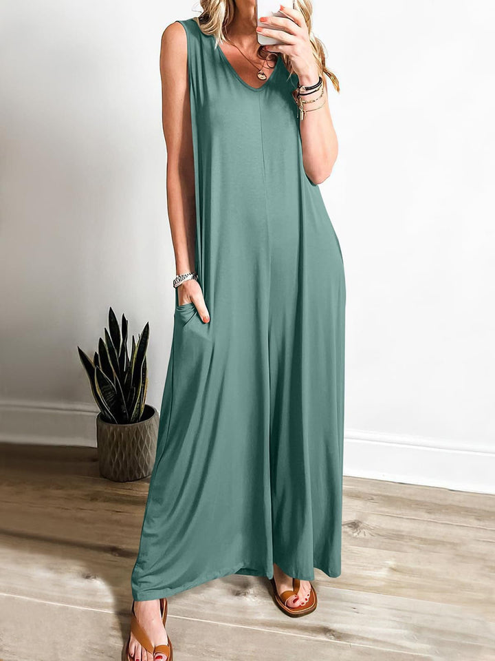 Tuta intera donna comoda e versatile, perfetta per ogni figura, look autunnale elegante o casual.