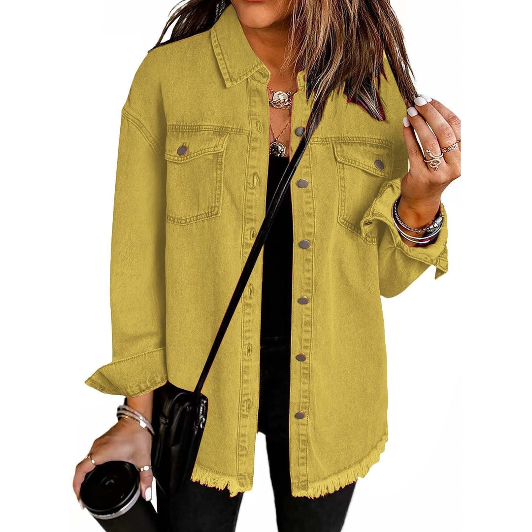 Giacca di jeans da donna, intramontabile e versatile, per completare ogni outfit casual.