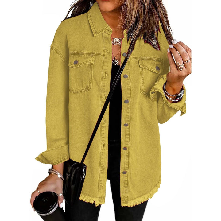 Giacca di jeans da donna, intramontabile e versatile, per completare ogni outfit casual.