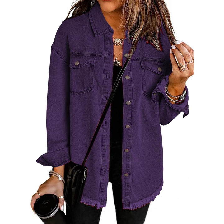 Giacca blu in denim da donna, stile casual elegante, perfetta per outfit quotidiani.