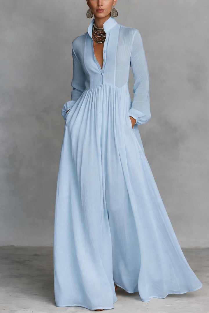 Moda femminile: abito maxi fluido elegante con bottoni. Vestito estivo lungo per un'eleganza casual o serate speciali.