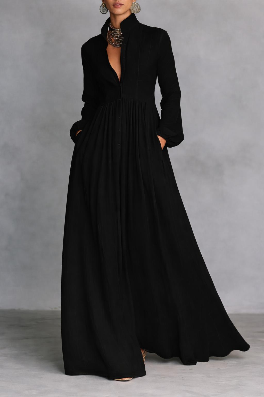 Abito estivo fluido da donna con bottoni, vestito lungo maxi per un look casual chic o vacanze eleganti.