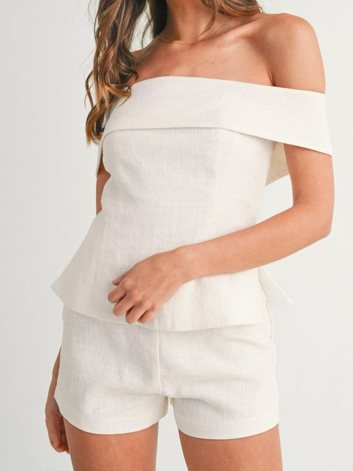 Elegante completo due pezzi donna in misto cotone, top corto e pantaloni fluidi estivi.