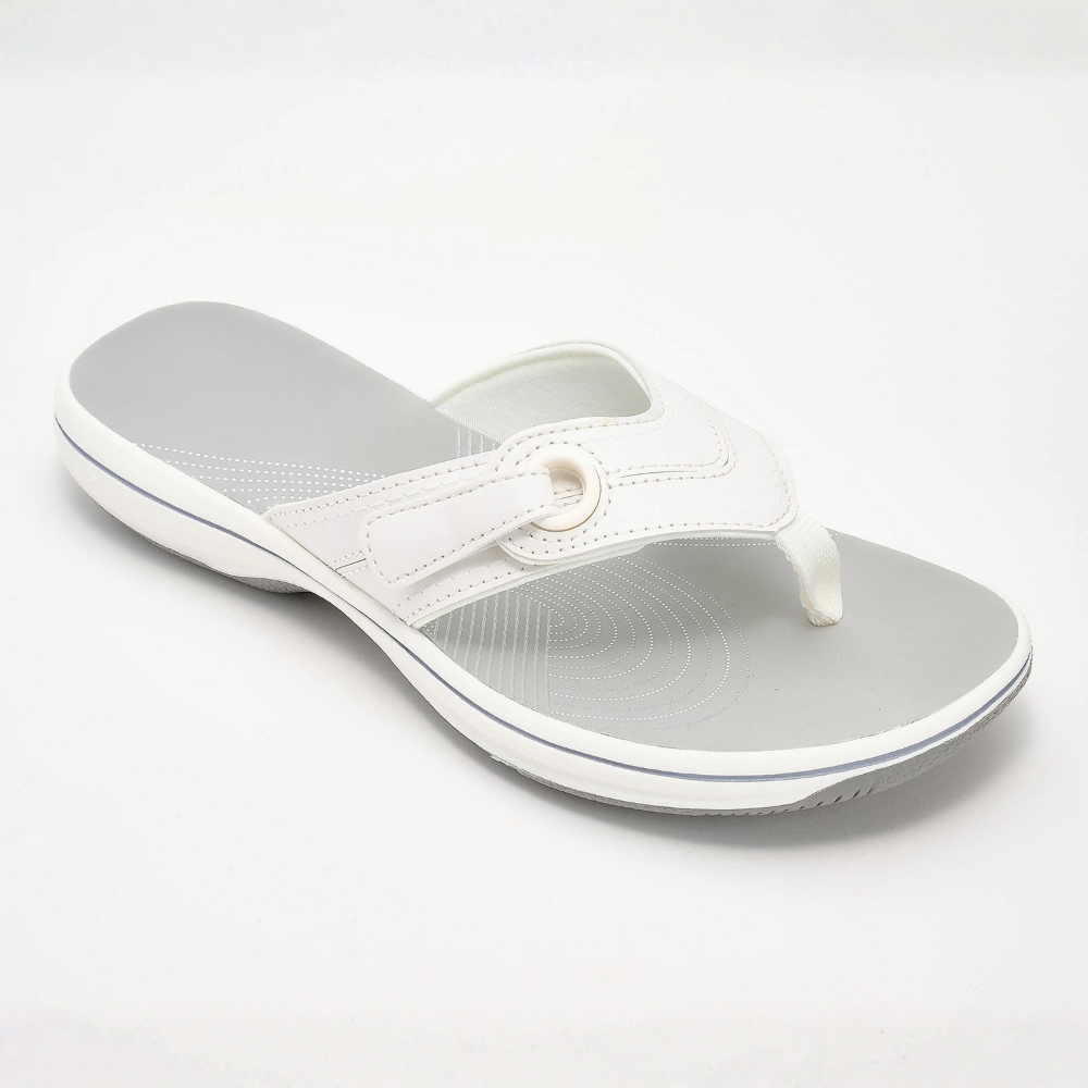 Calzature donna: infradito lilla, versatili per outfit casual estivi e tempo libero.
