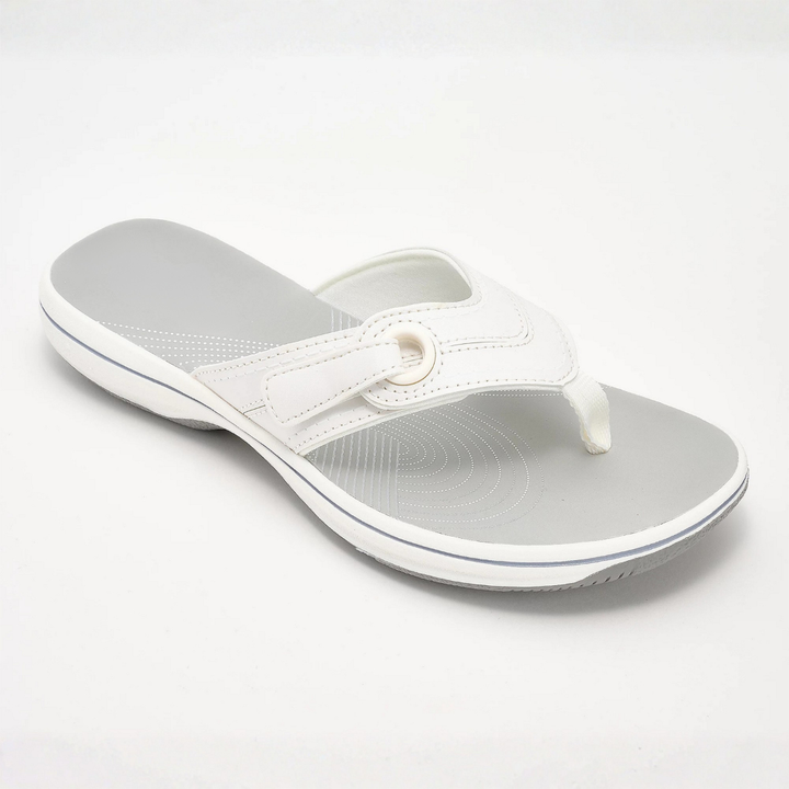 Calzature donna: infradito lilla, versatili per outfit casual estivi e tempo libero.