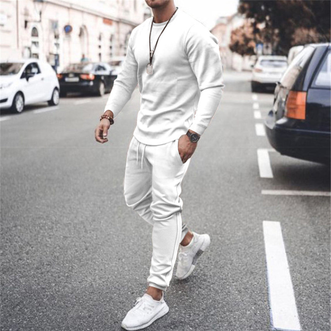 Tuta uomo elegante ma comoda, girocollo, perfetta per uno stile athleisure in primavera, estate, autunno e inverno.