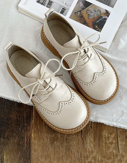 Scarpe Oxford donna eleganti con punta quadrata ampia, perfette per stile classico e occasioni speciali.