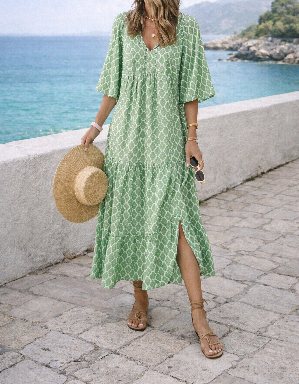 Abito lungo donna estivo scollo a V, stile fluido e casual. Perfetto per l'eleganza quotidiana.