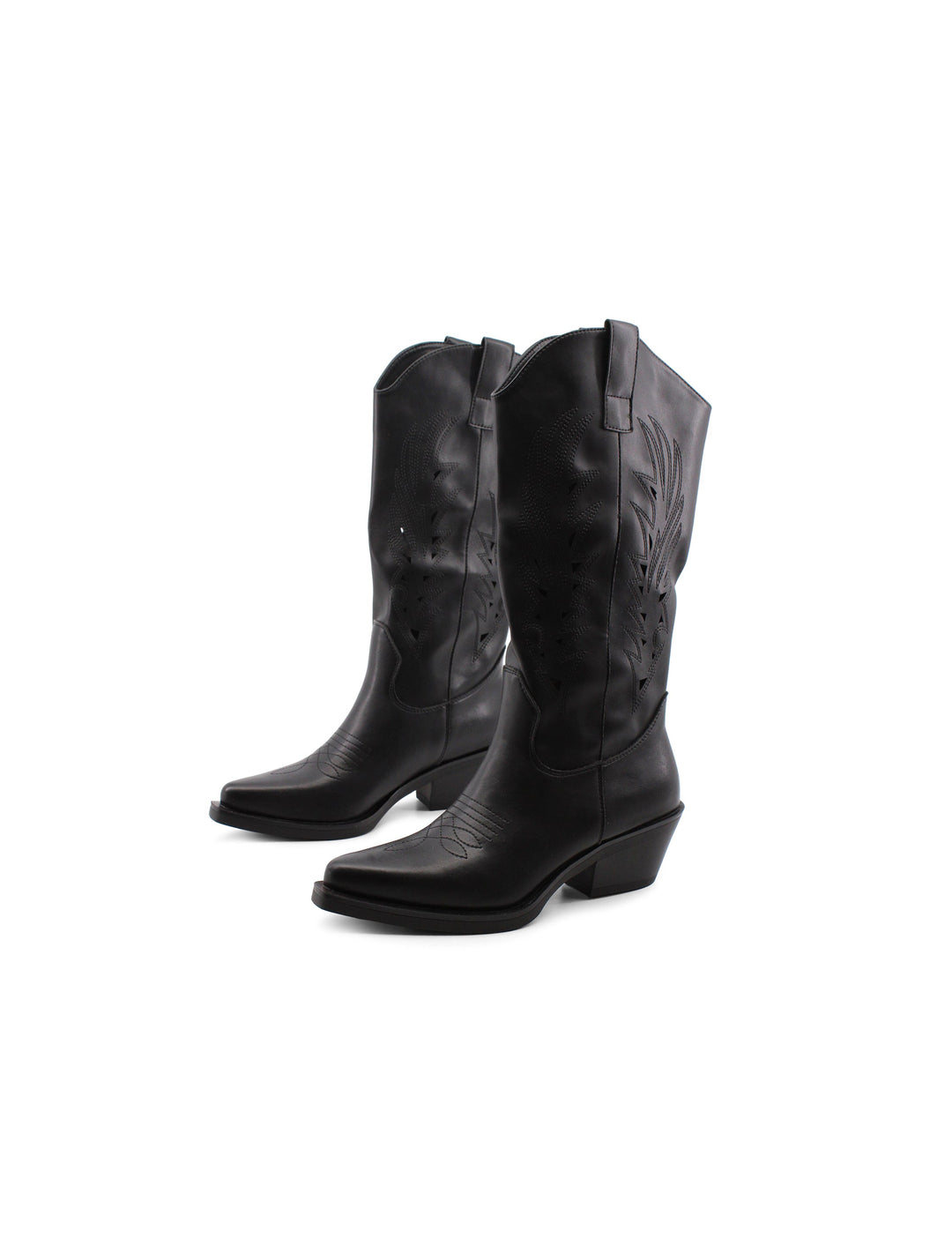 Dettagli stivali texani donna neri: ricami traforati e tacco 5 cm. Design western alla moda per ogni outfit.