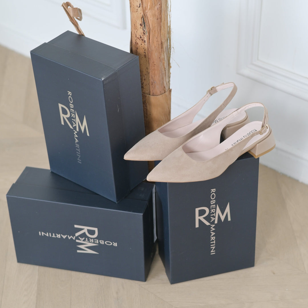 Scarpe donna ballerine slingback, perfette per un look sofisticato e casual.