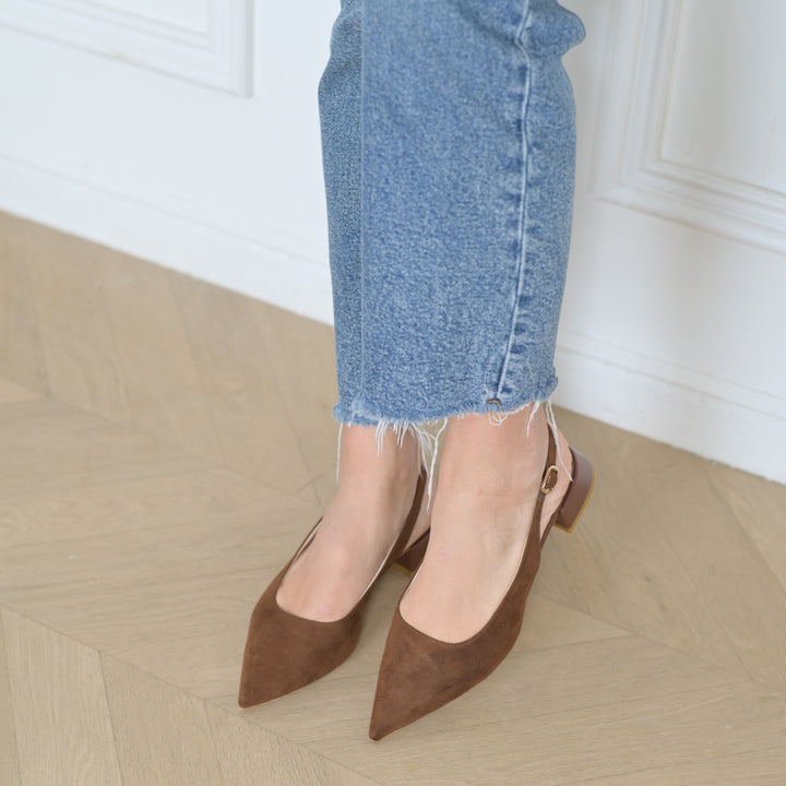 Scarpe ballerine donna slingback, versatili per look casual ed eleganti.