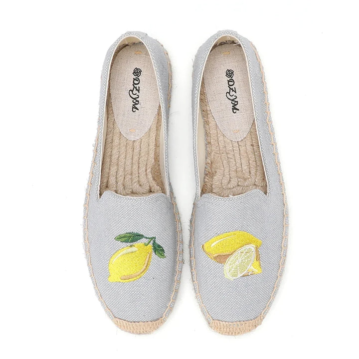 Scarpe basse donna versatili, design casual e antiscivolo, comfort quotidiano per primavera/estate.