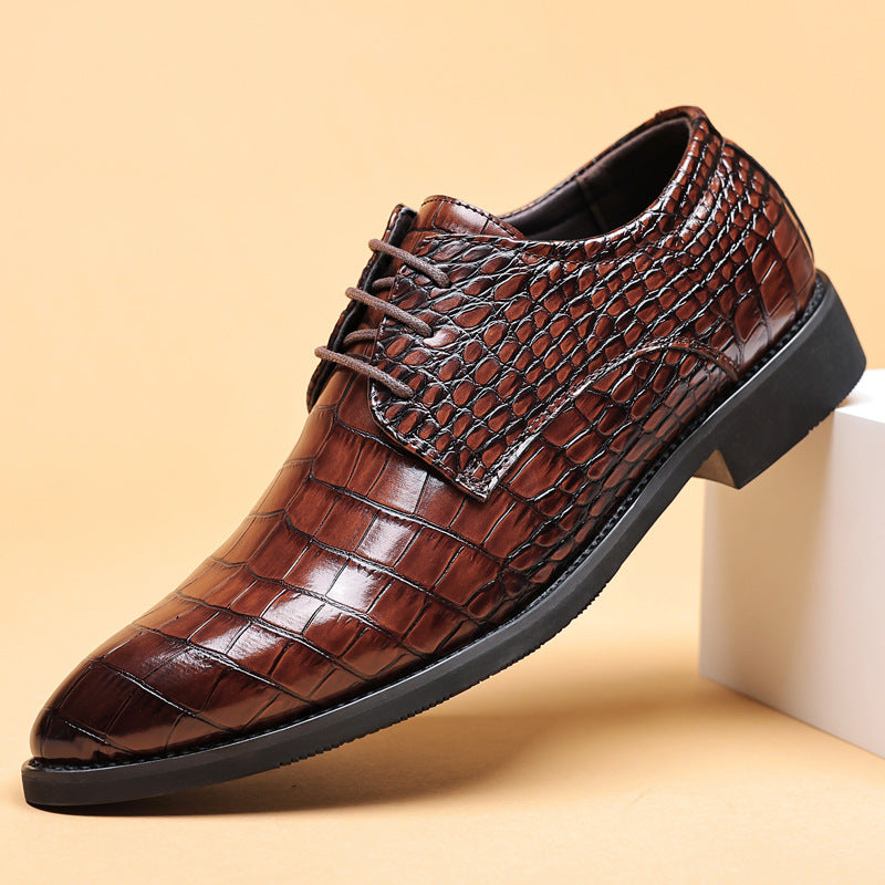 Scarpe uomo eleganti con lacci, punta affusolata, perfette per un moderno stile business e moda uomo.