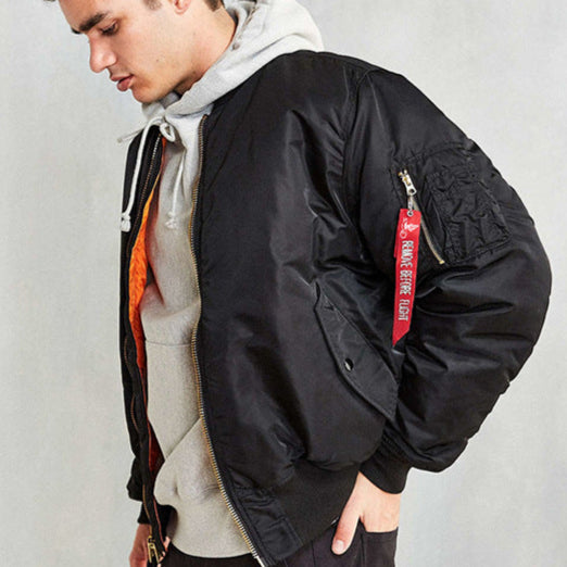 Giubbotto bomber da uomo stile pilota, perfetto per autunno e inverno, versatile per ogni occasione.