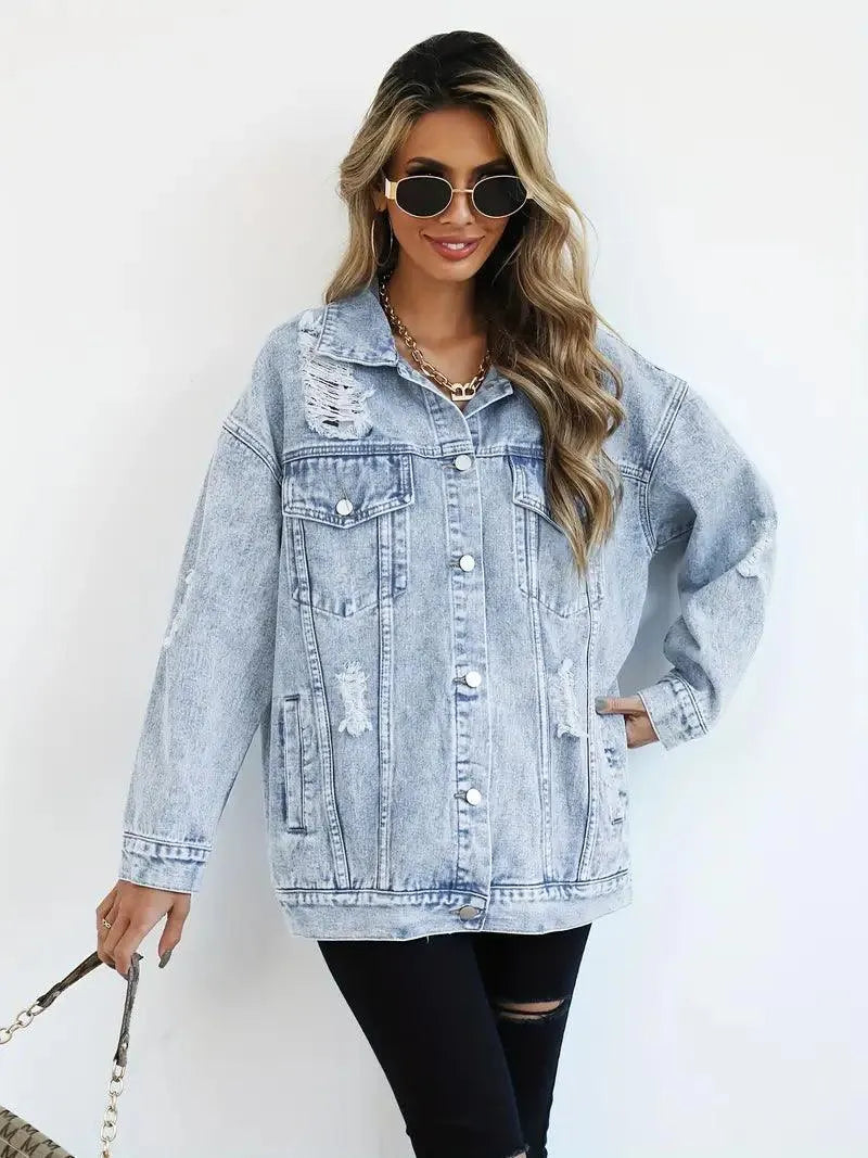 Giacca donna versatile, oversize e foderata. Protezione impermeabile per un look casual.