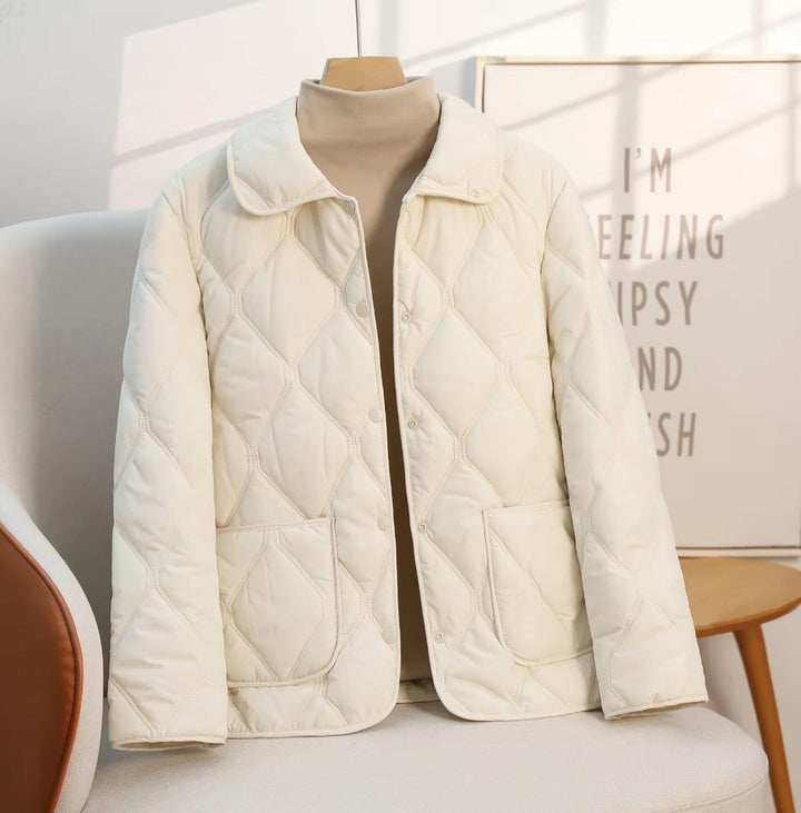 Giacca donna morbida e confortevole, cappotto corto casual con revers, per uno stile rilassato e chic.