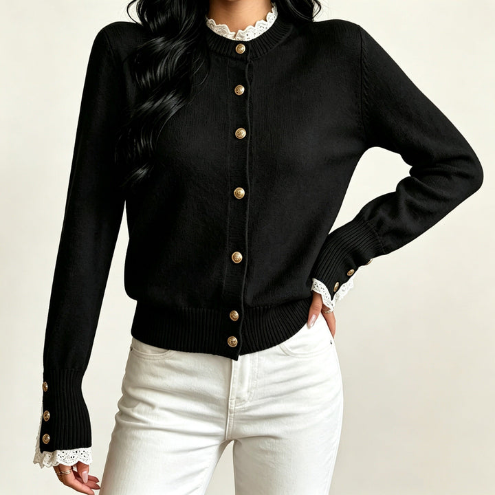Maglione donna autunnale in maglia, con pizzo floreale e classico collo rotondo. Stile elegante e femminile.