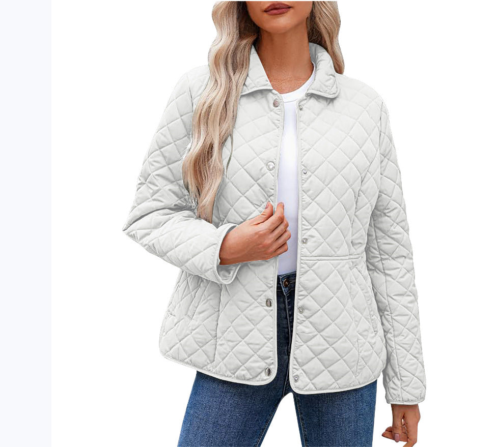 Giacca trapuntata tinta unita da donna, stile elegante e casual. Un capo versatile per ogni outfit.