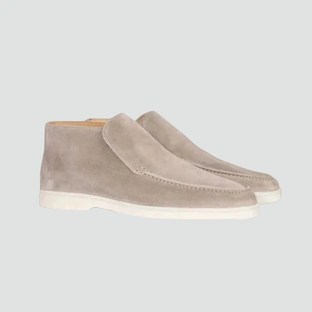 Mocassini uomo slip-on, scarpe moda per comfort e versatilità. Adatte a look casual ed eleganti.