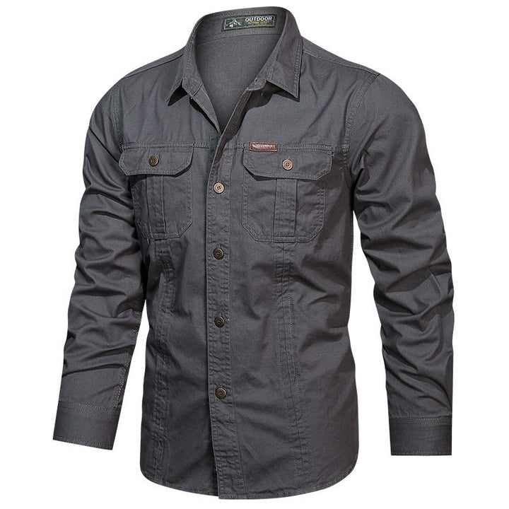 Camicia militare verde oliva da uomo, design classico e versatile per ogni outfit casual e maschile.