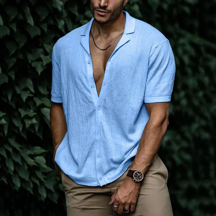 Camicia casual uomo leggera e traspirante, ideale per la primavera e l'estate.