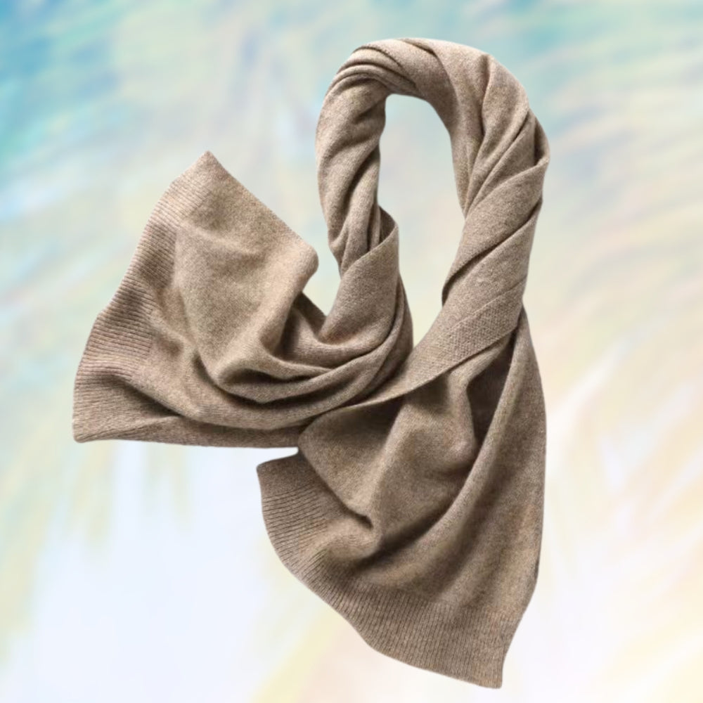 Sciarpa elegante da donna in lana, calda e confortevole, accessorio moda invernale di lusso.