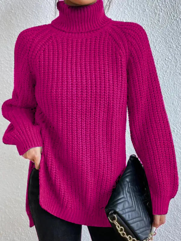 Confortevole maglione dolcevita femminile, maniche raglan, in maglia, un capo essenziale per l'inverno.