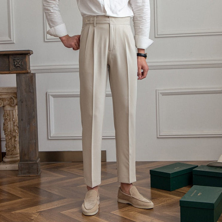 Pantaloni eleganti uomo per abito, modello dritto, perfetti per l'ufficio, senza pieghe.