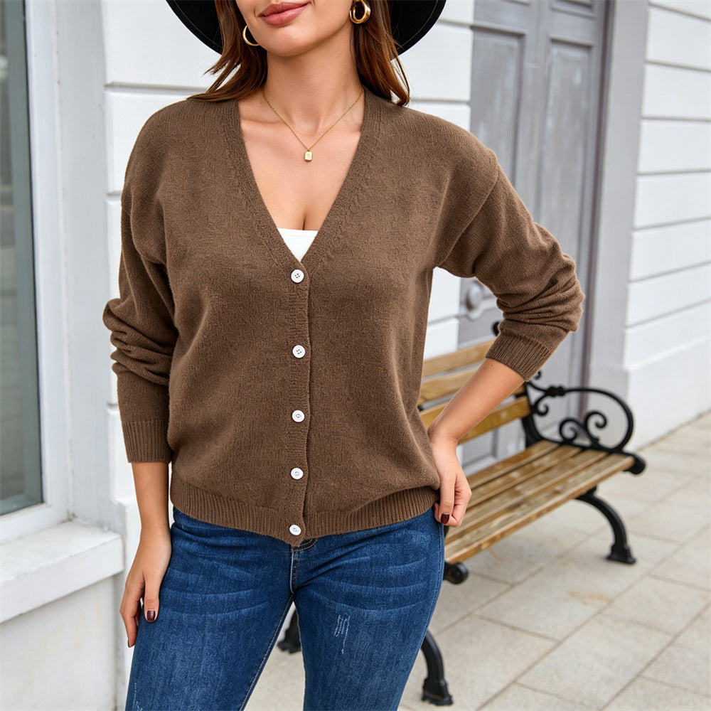 Cardigan donna con bottoni, stile giacca. Versatile per look casual o più eleganti, moda mezza stagione.