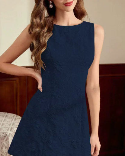 Abito midi donna estivo con elegante motivo jacquard, per un vestito che non passa inosservato, massima eleganza.