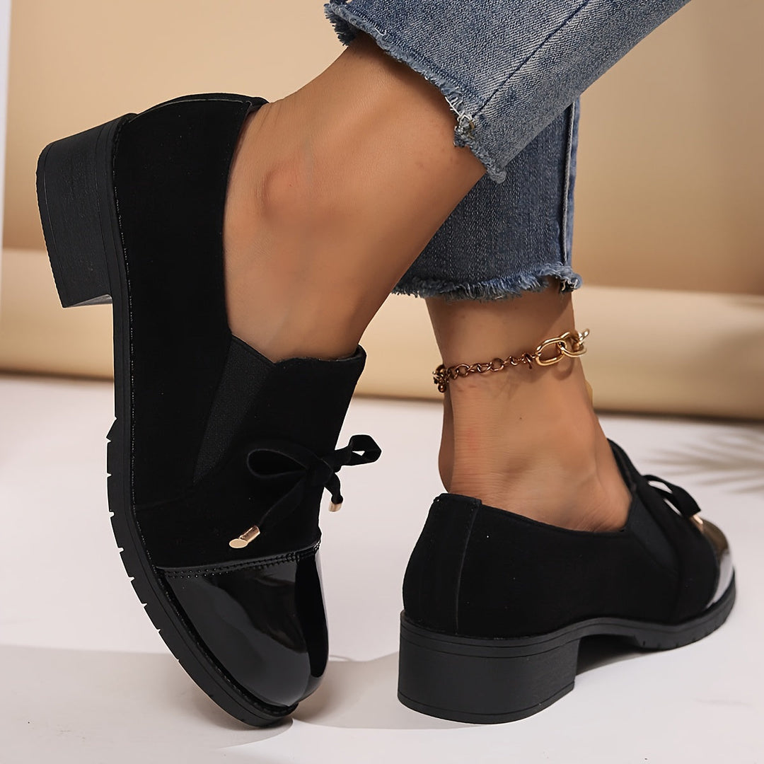 Mocassini donna slip-on pratici e comodi, perfetti per un look casual e passeggiate prolungate.
