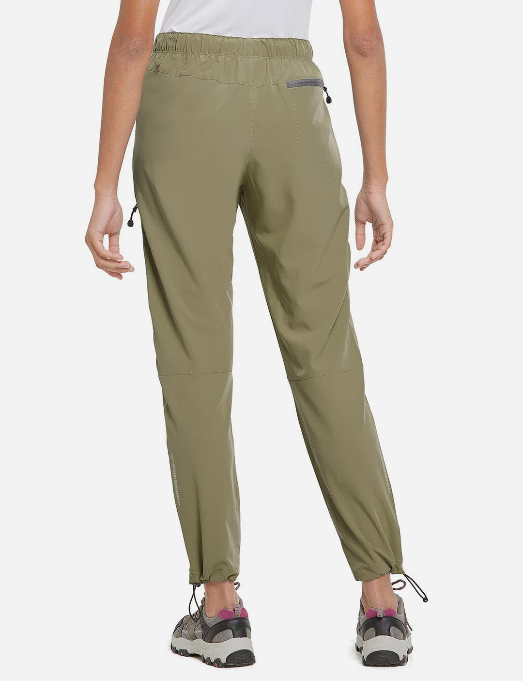 Pantaloni trekking donna regolabili, con pratiche tasche con cerniera.