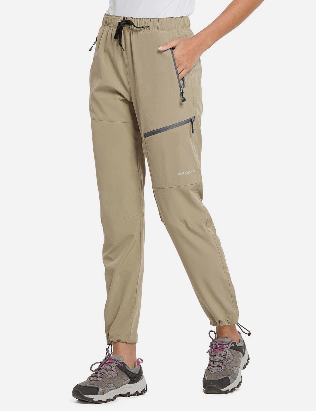 Pantaloni escursionismo donna, leggeri e adatti a tutte le stagioni.