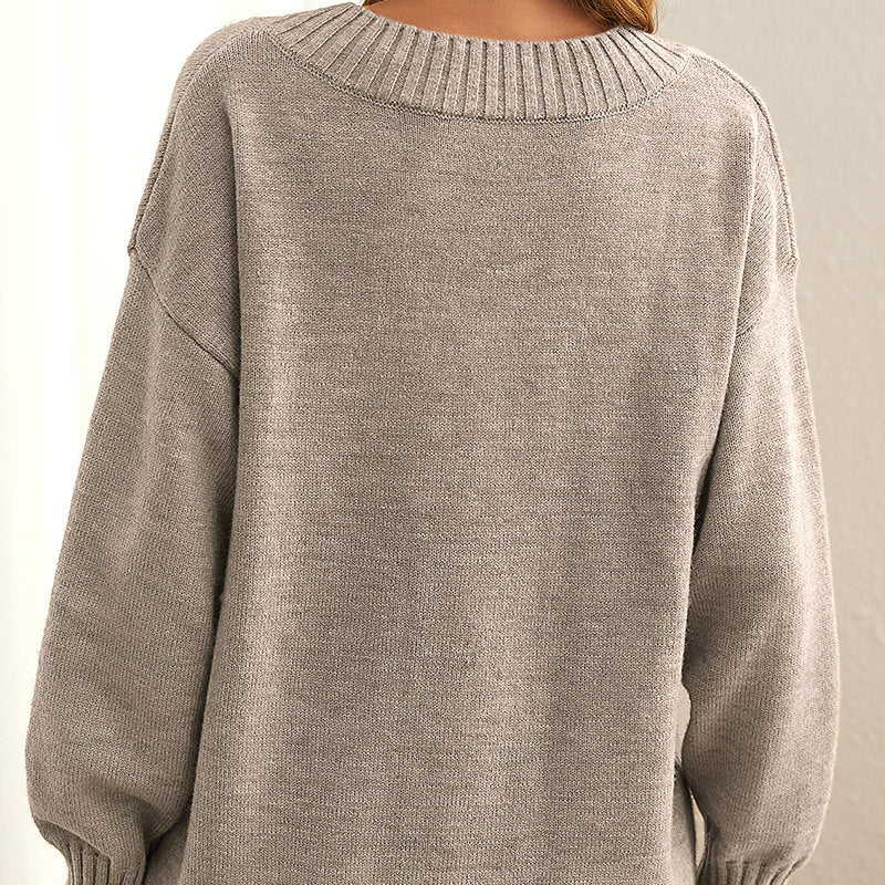 Maglione donna scollo a V per autunno/inverno, un capo caldo e chic per ogni occasione.