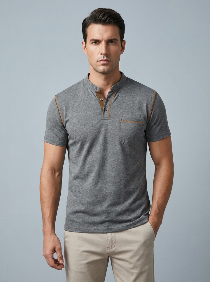 Camicia da uomo con collo alla coreana e tasca frontale, ideale per outfit eleganti o casual.