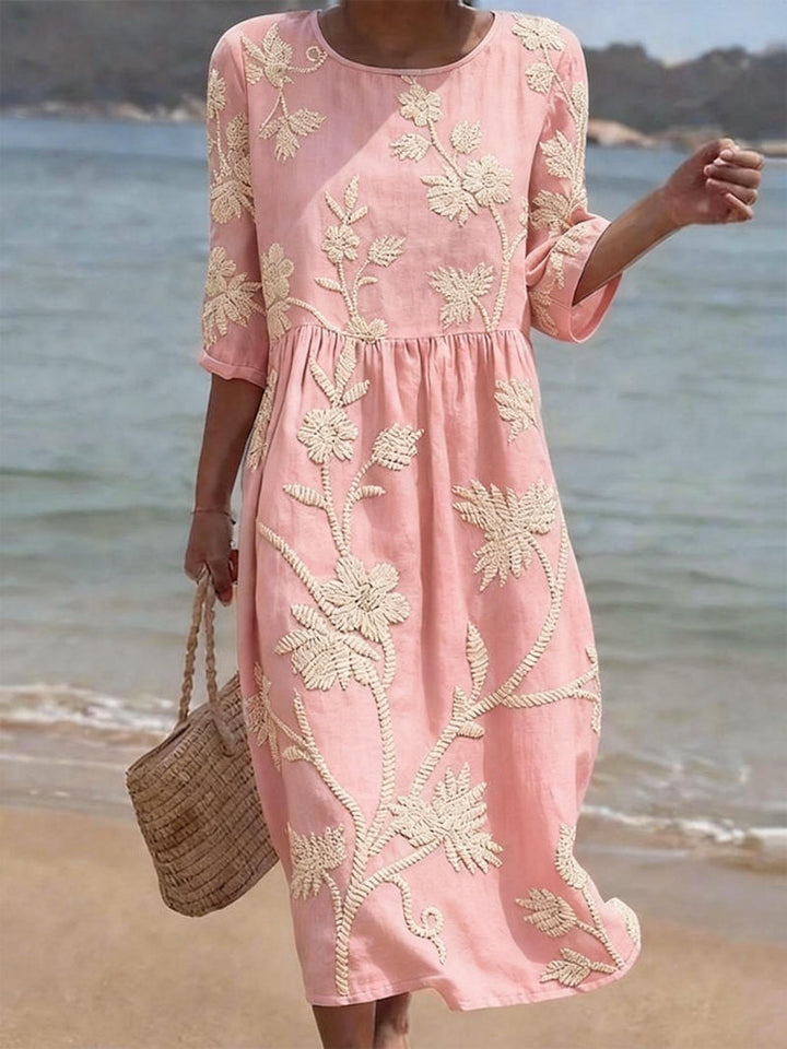 Abito midi donna vintage floreale ricamato con scollo rotondo. Perfetto per un look estivo casual-chic.