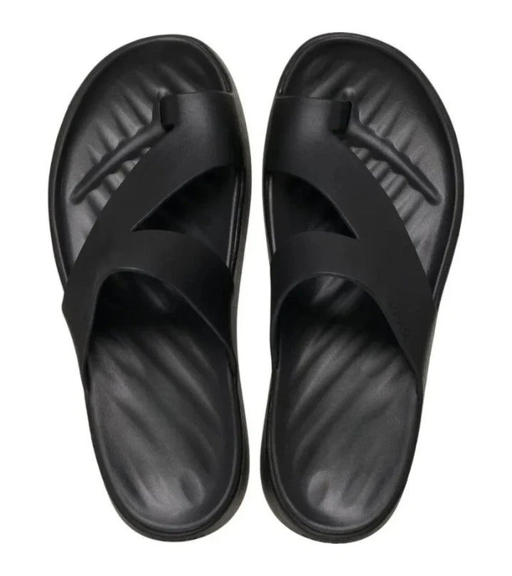 Sandali donna marroni con zeppa e plateau, moda estiva versatile e confortevole, ideali per la giornata.