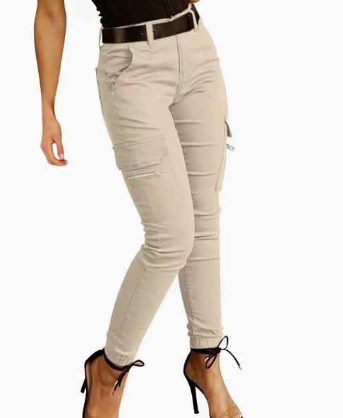 Pantaloni cargo donna a vita alta, stile casual ed elegante, ideali per un look versatile in ogni stagione.