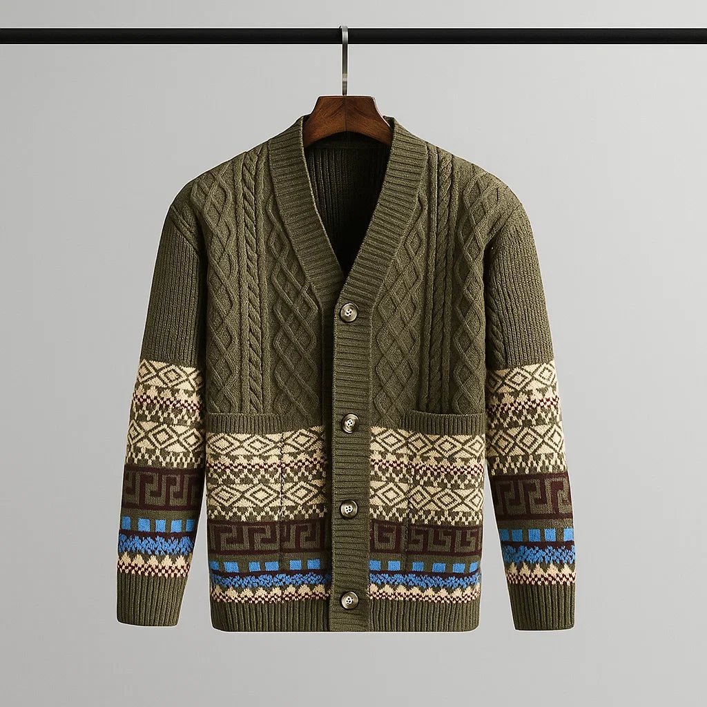 Cardigan uomo elegante grigio con bottoni e motivo, perfetto per uno stile raffinato autunno/inverno.