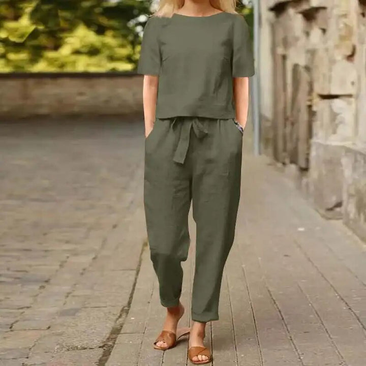 Moda donna: set due pezzi casual primavera estate. Completo ampio, leggero e comodo, versatile per ogni occasione estiva.