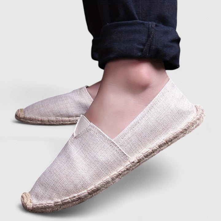Scarpe espadrillas ortopediche da donna con plantare ammortizzato, ideali per comfort estivo e moda.
